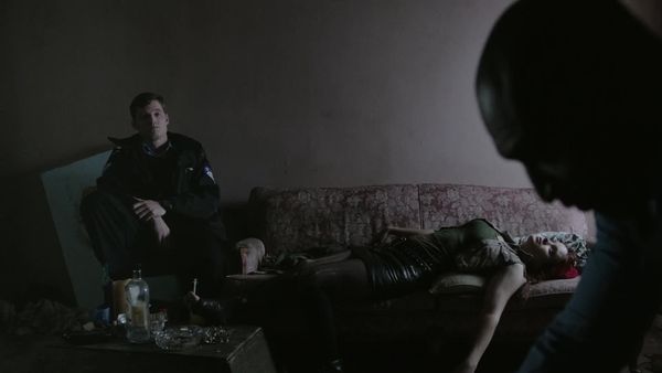 19-2 - 19-2: S2 E7 - Property Line