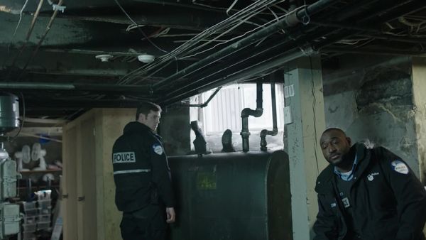19-2 - 19-2: S2 E10 - Bridges