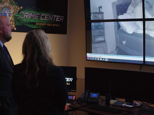 Killers: Caught on Camera - Brandi and Michelle