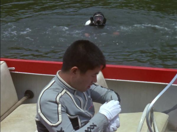UltraSeven: The Complete Series - Challenge From Underwater
