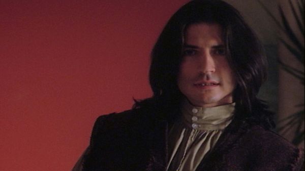 Charmed: Jovens Bruxas - A Bruxa Voltou