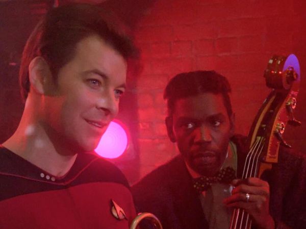 Star Trek: The Next Generation - Números binarios / 11001001