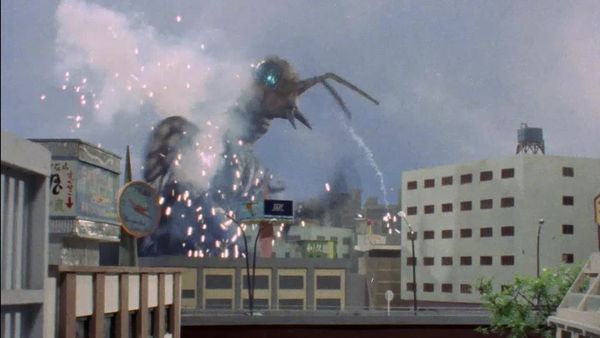 Ultraman Taro - The Complete Series - The Day Tokyo Crumbles