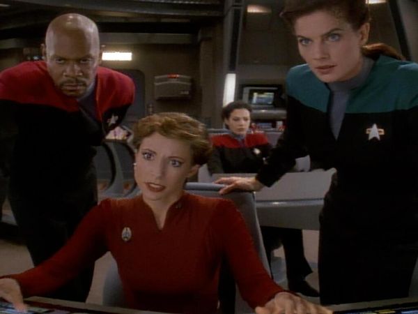 Star Trek: Deep Space Nine - Nave Estelar derribada