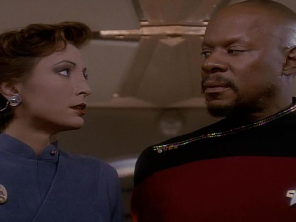 Star Trek: Deep Space Nine - Fuego cruzado