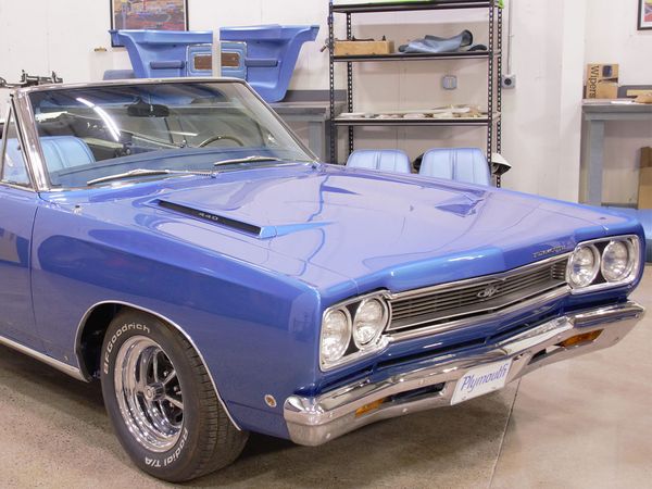 Graveyard Carz - Elephant In A '69