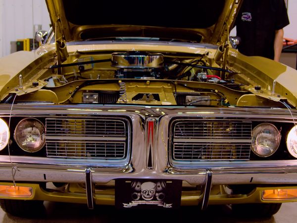 Graveyard Carz - A Fly in the Ointment