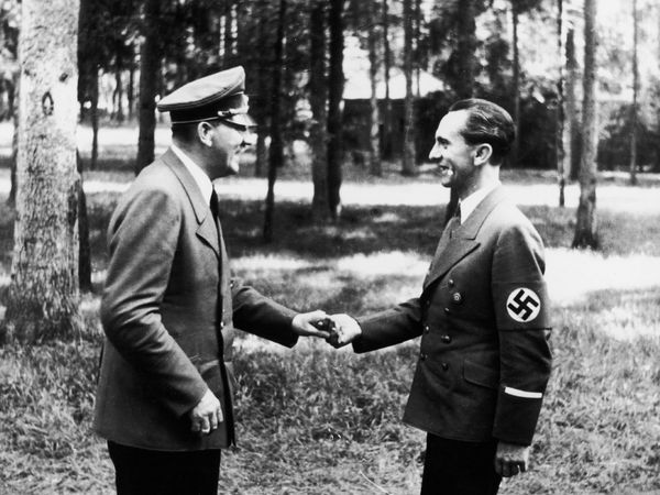 Hitlers Geldgeber - Hitler und die industrielle Elite