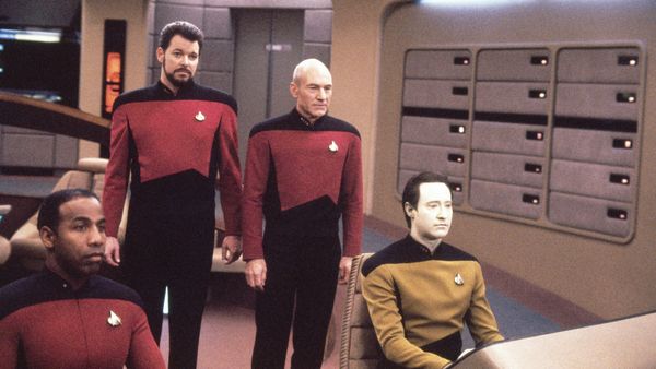 Star Trek: The Next Generation - Redenção, Parte I