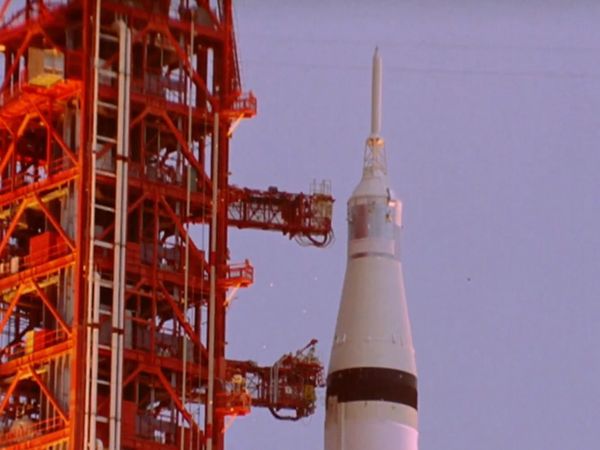Trajectory - Hitos de la Exploración Espacial - Comienza el Programa Apollo, cuevas y Planck
