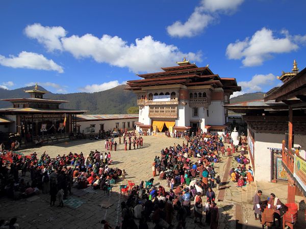 Geo-Reportage - Bhutan, von Kindern und Kranichen