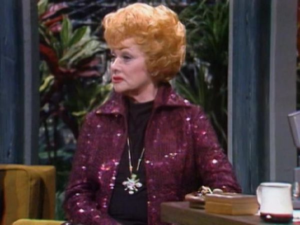 Johnny Carson - Comic Legends Of The '50s - Lucille Ball (3/22/74)