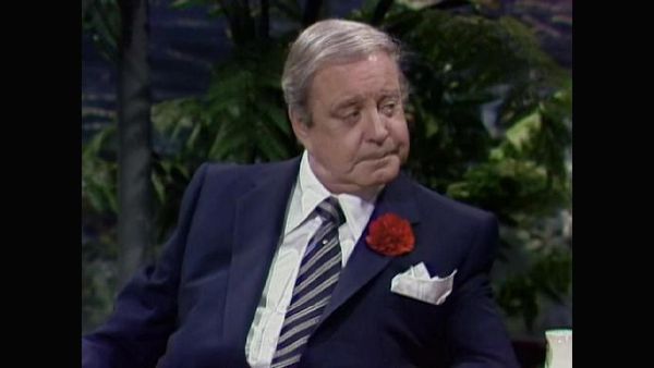 Johnny Carson - Comic Legends Of The '50s - Jackie Gleason (10/18/85)