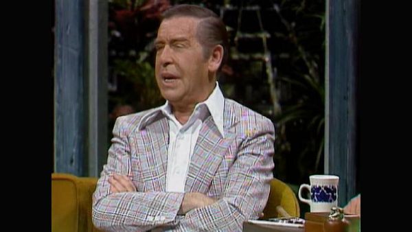 Johnny Carson - Comic Legends Of The '50s - Milton Berle (6/25/74)