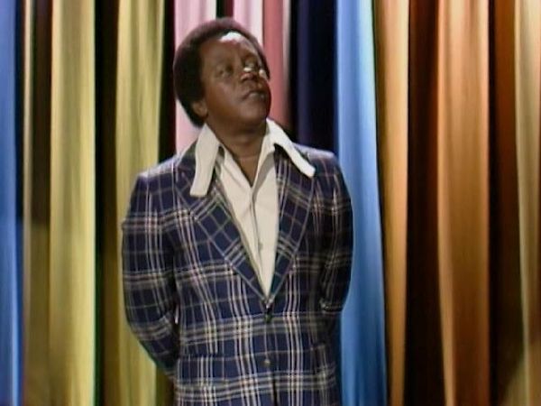 Johnny Carson - Comic Legends Of The '60s - Flip Wilson (7/23/76)