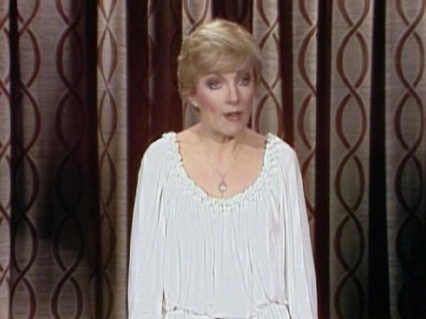 Johnny Carson - Comic Legends Of The '60s - Jack Lemmon (3/18/82)