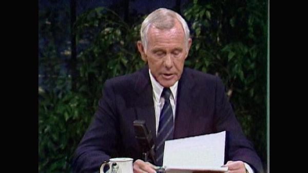 Johnny Carson - Comic Legends Of The '80s - Chevy Chase (7/22/83)