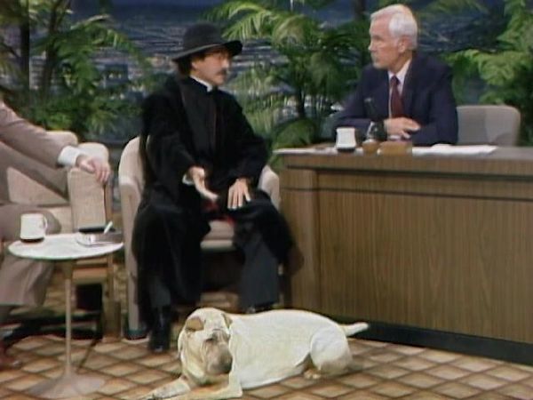 Johnny Carson - The Johnny Carson Show: Comic Legends Of The '80s - Father Guido Sarducci (2/28/86)