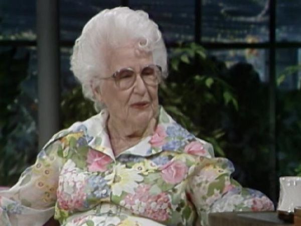 Johnny Carson - The Johnny Carson Show: Comic Legends Of The '80s - Steven Wright (12/12/84)