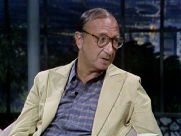 Johnny Carson - Comic Legends Of The '90s - Bill Maher (8/31/82)