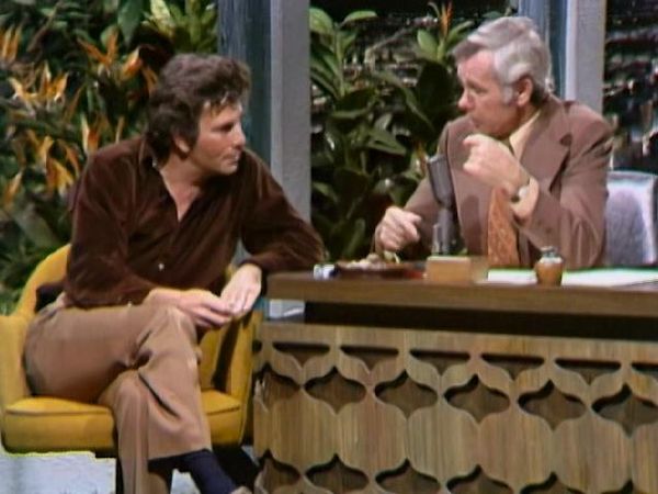 Johnny Carson - Hollywood Icons Of The '70s - Peter Falk (10/5/73)