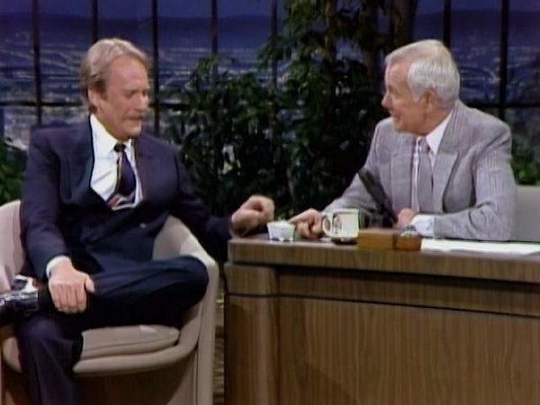 Johnny Carson - Hollywood Icons Of The '70s - Donald Sutherland (5/13/83)