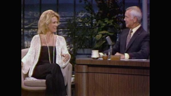 Johnny Carson - Hollywood Icons Of The '70s - Angie Dickinson (7/31/81)