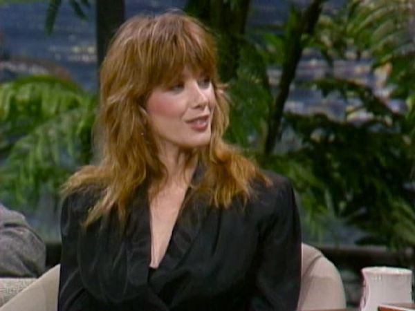 Johnny Carson - The Johnny Carson Show: Hollywood Icons Of The '80s - Rosanna Arquette (11/7/86)