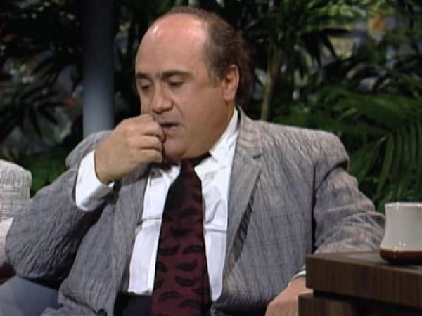 Johnny Carson - The Johnny Carson Show: Hollywood Icons Of The '80s - Danny DeVito (12/9/88)