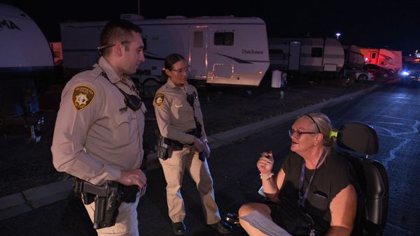COPS - Las Vegas: Bossy & Glossy