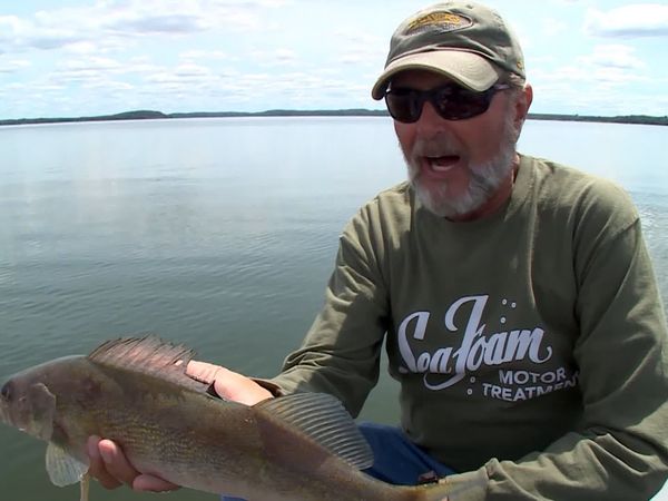Lindner's Angling Edge - Rip Rappin' Walleye