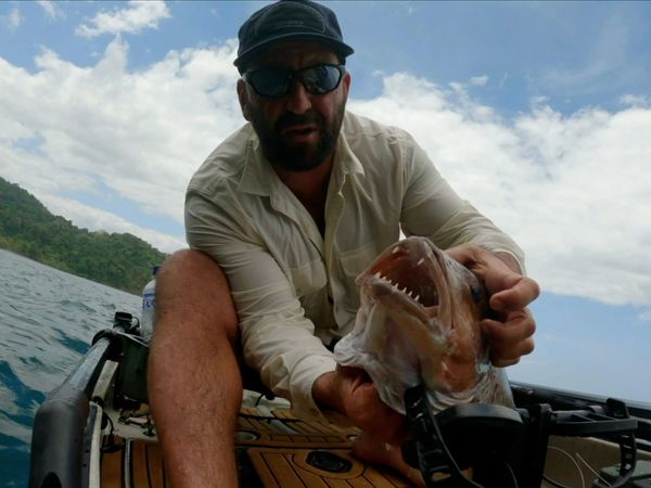 Man Eats Wild - Cast Away Panama