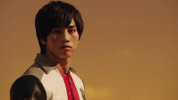 Ultraman Trigger: New Generation Tiga - To the Ones Who Believe in Smiles/Pull the Trigger