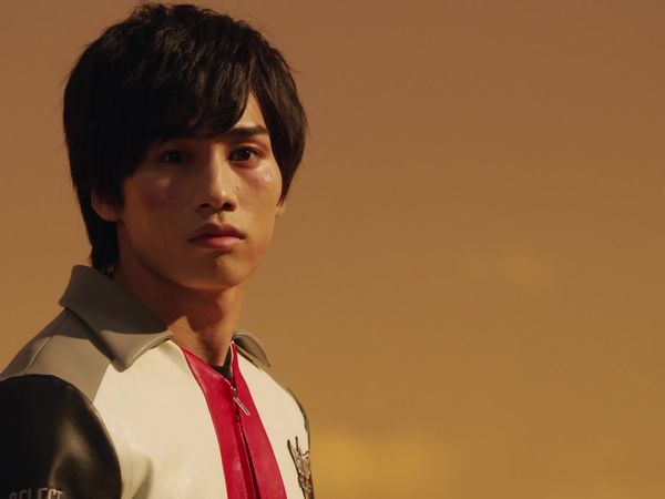 Ultraman Trigger: New Generation Tiga - To the Ones Who Believe in Smiles/Pull the Trigger