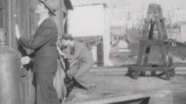 Dick Tracy, Serial - Harbor Pursuit