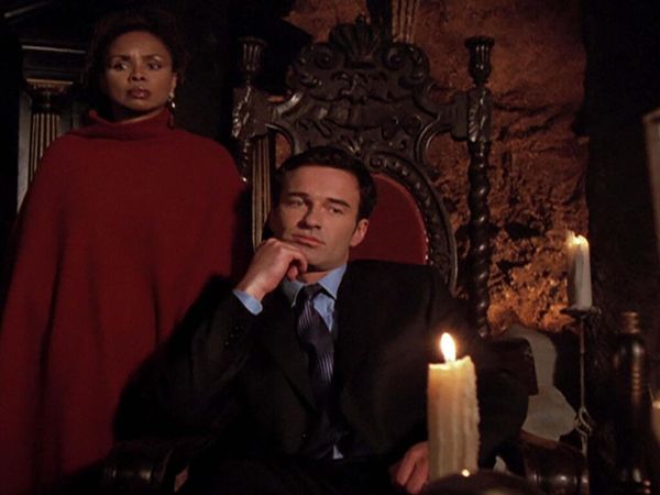 Charmed: Jovens Bruxas - A Halliwell Sobrando
