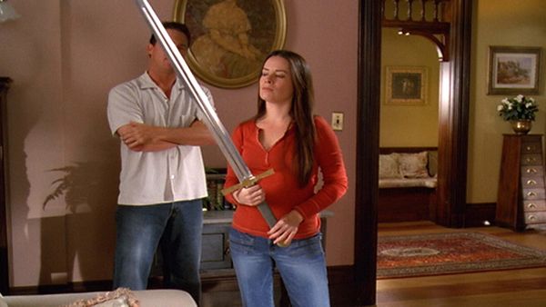 Charmed: Jovens Bruxas - Sword and The City
