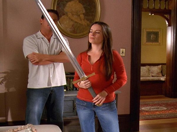 Charmed: Jovens Bruxas - Sword and The City