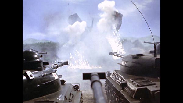 Ultraman (1966) - Breach the Wall of Smoke