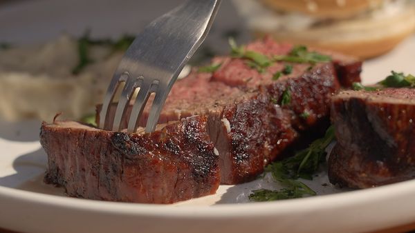 Deutschland grillt - Feuer und Flamme für grenzenlosen Genuss - Lust auf Lamm - Zart, würzig & überraschend