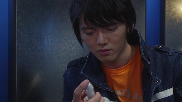 Ultraman Geed - Ultraman Geed - EP 02 - The Girl Who Cuts Monsters -