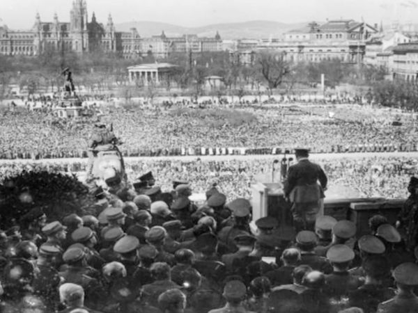 Hitler & The Nazis - Hitler & The Nazis - Episode 002