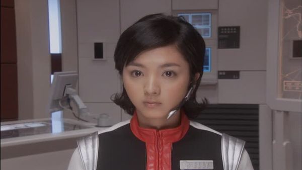 Ultraman Max - The Girl Who Keeps a Monster