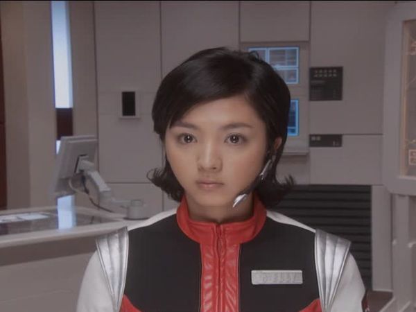 Ultraman Max - The Girl Who Keeps a Monster