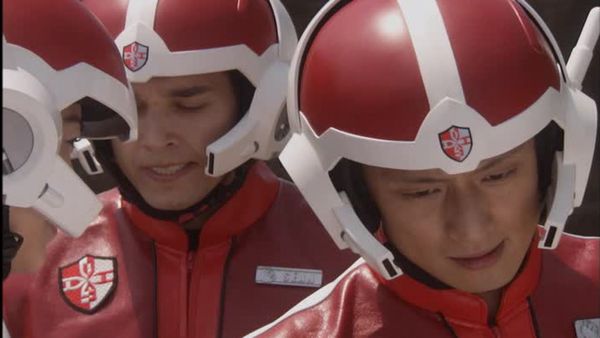 Ultraman Max - 5 Seconds Before Bombing