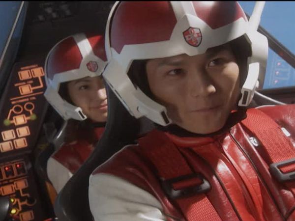 Ultraman Max - Pursuit at Supersonic Speed