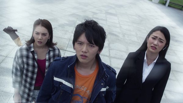 Ultraman Geed - Ultraman Geed - EP 20 - The 10:00 AM Monsterous Bird -