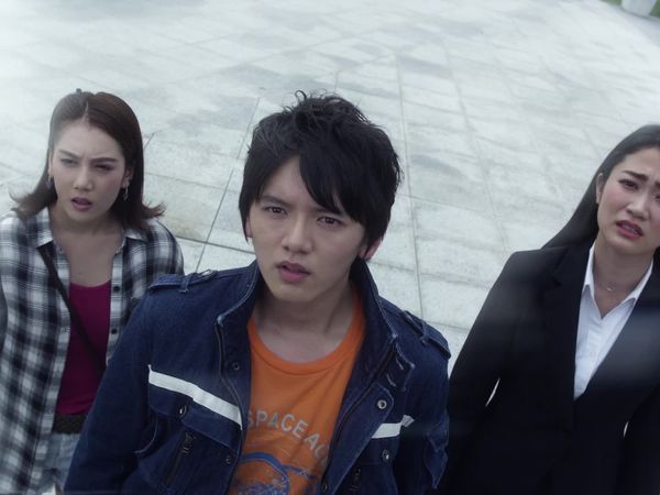 Ultraman Geed - Ultraman Geed - EP 20 - The 10:00 AM Monsterous Bird -