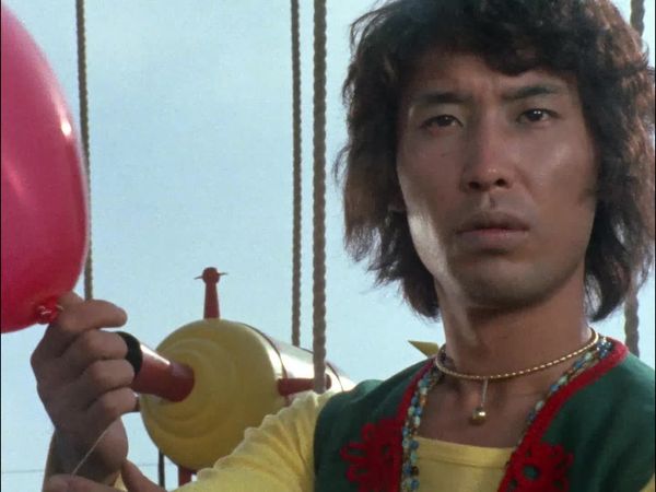 Ultraman Ace - Shoot That Airship!