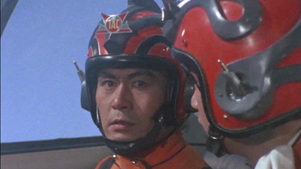 Ultraman Ace - Ride Over the Time Machine!